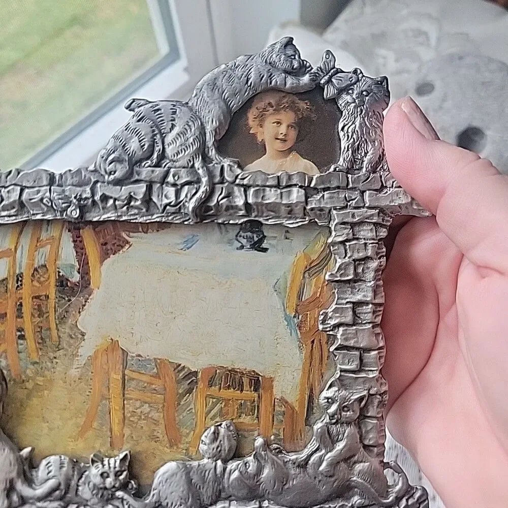 Vtg Mini Pewter Metal Picture Frame W/Cats Holds 3.5X5
